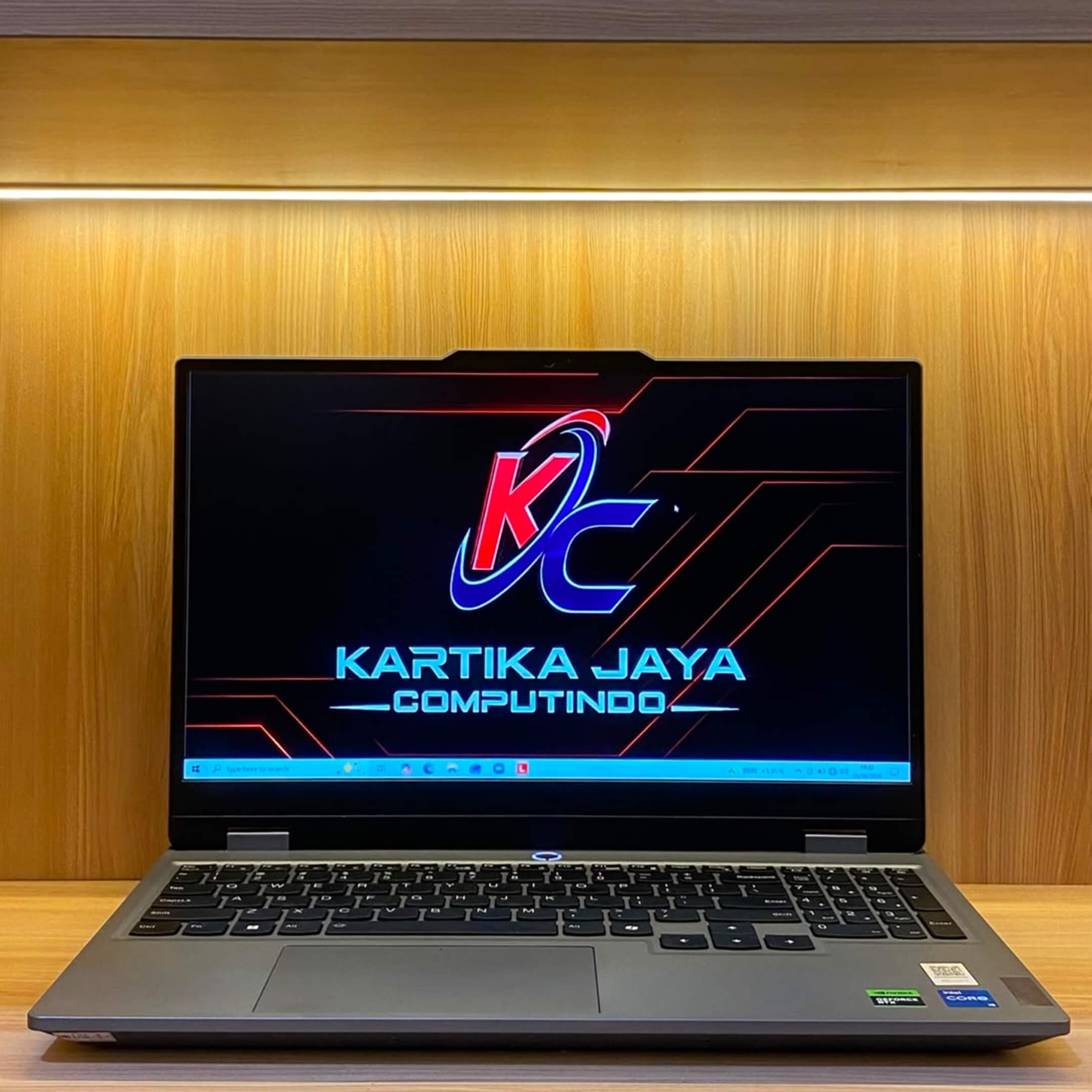 LENOVO LOQ CORE I5 RTX2050 RAM 12 SSD 